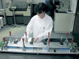 A Tecnisata fornece serviços de produção, montagem, desenvolvimento e teste, de peças, ferramentas e dispositivos industriais. A Tecnisata fornece serviços de produção, montagem, desenvolvimento e teste, de peças, ferramentas e dispositivos industriais.